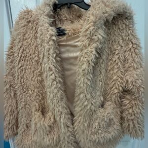 Love TREE BRAND size small at the waist faux fur super soft jacket